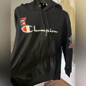 Champion x Dr. Seuss collab hoodie size large new with tags